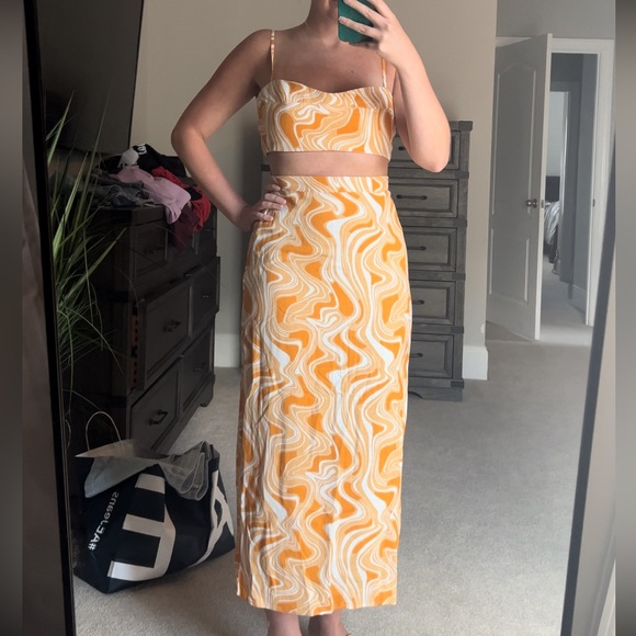 Skirt and Crop Set - Picture 5 of 5